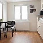 Semesterbostad Hq16 - Modernes